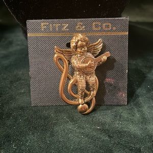 Vintage Fitz & Co  cherub pin